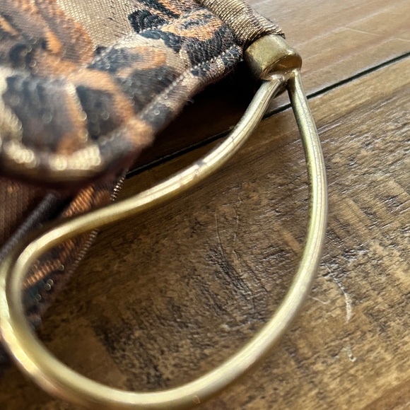 Vintage Mid-Century-Modern Gold Lame Clutch Purse - Picture 13 of 16